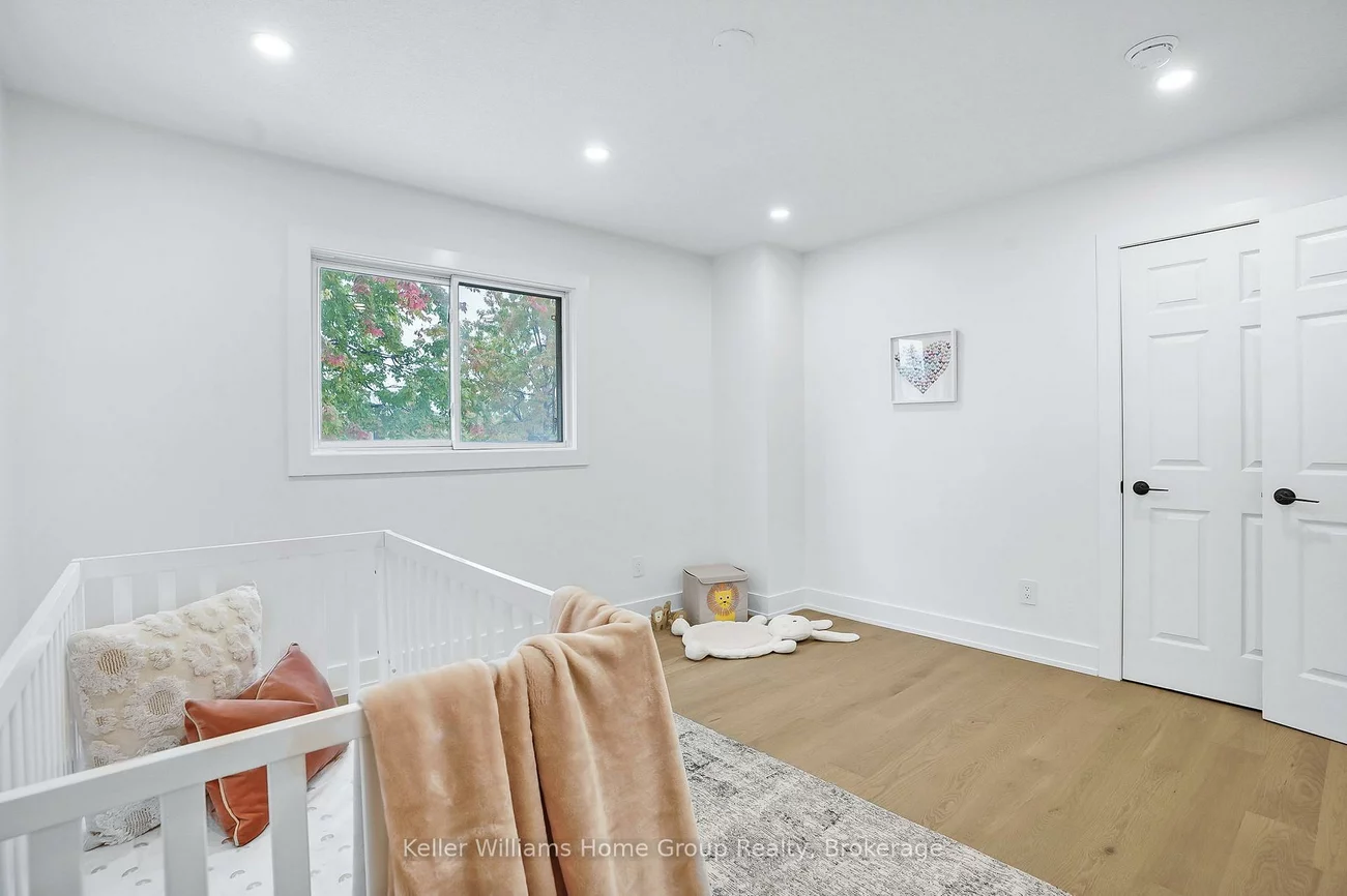 1105, Ewing, East Credit, Mississauga