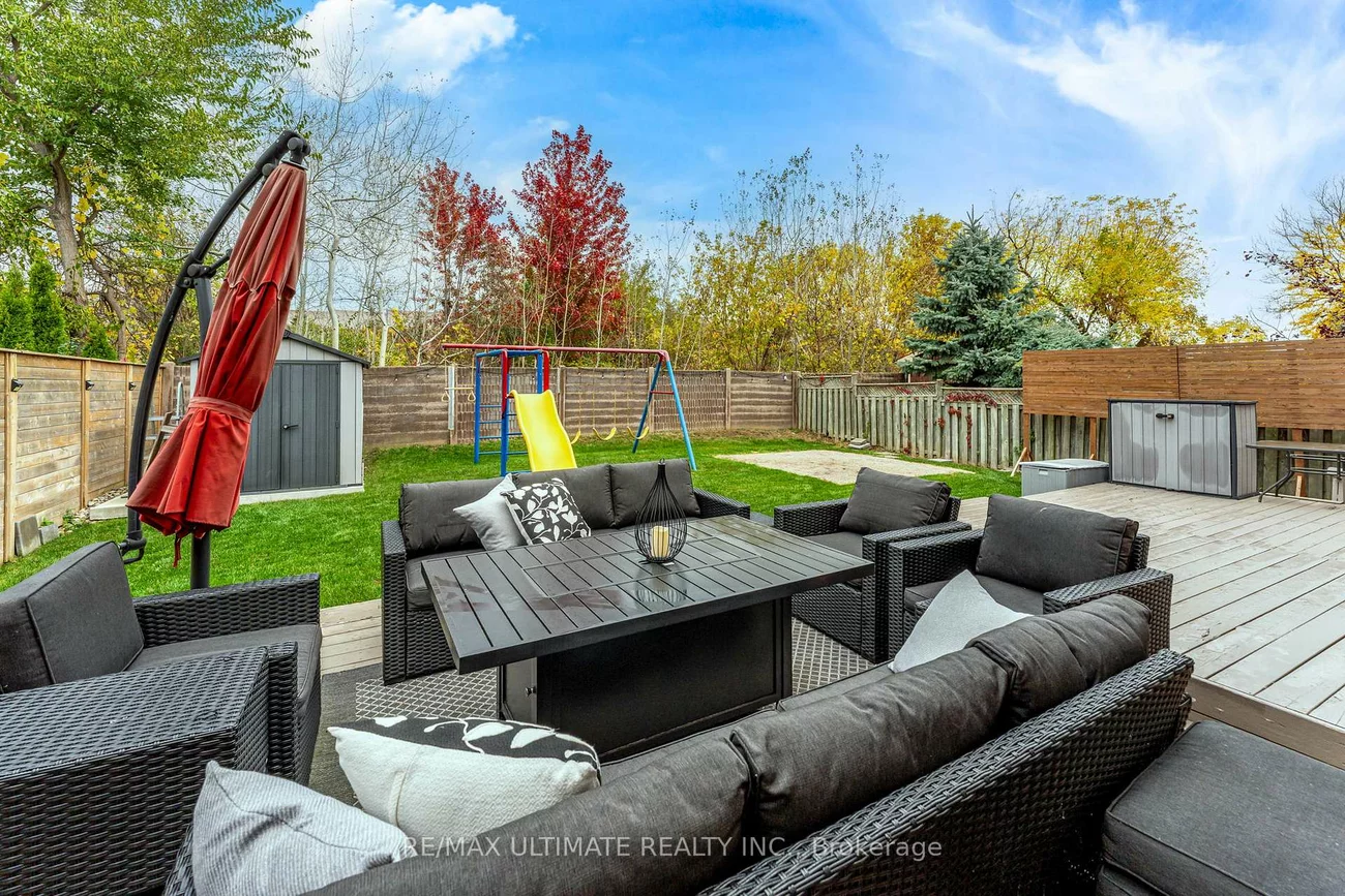 1689, Copseholm, Rathwood, Mississauga