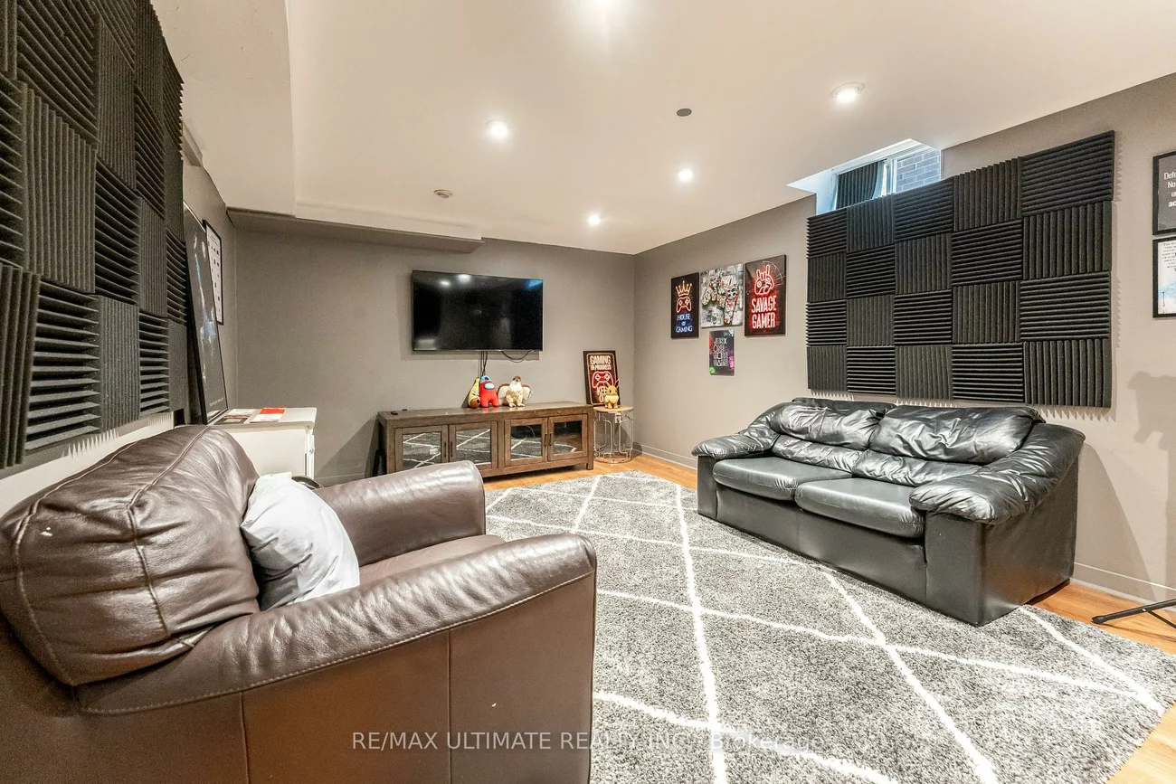 1689, Copseholm, Rathwood, Mississauga