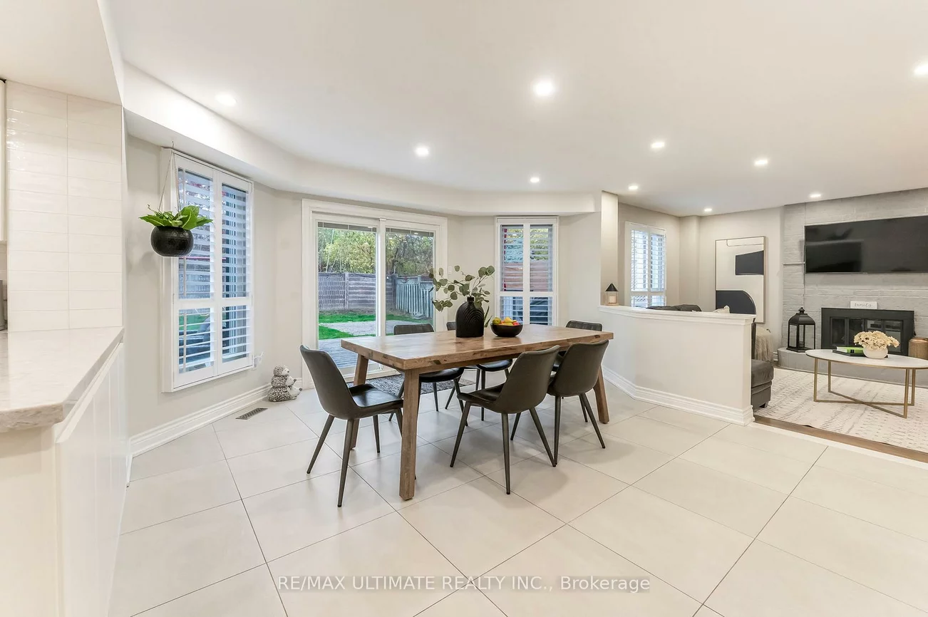 1689, Copseholm, Rathwood, Mississauga