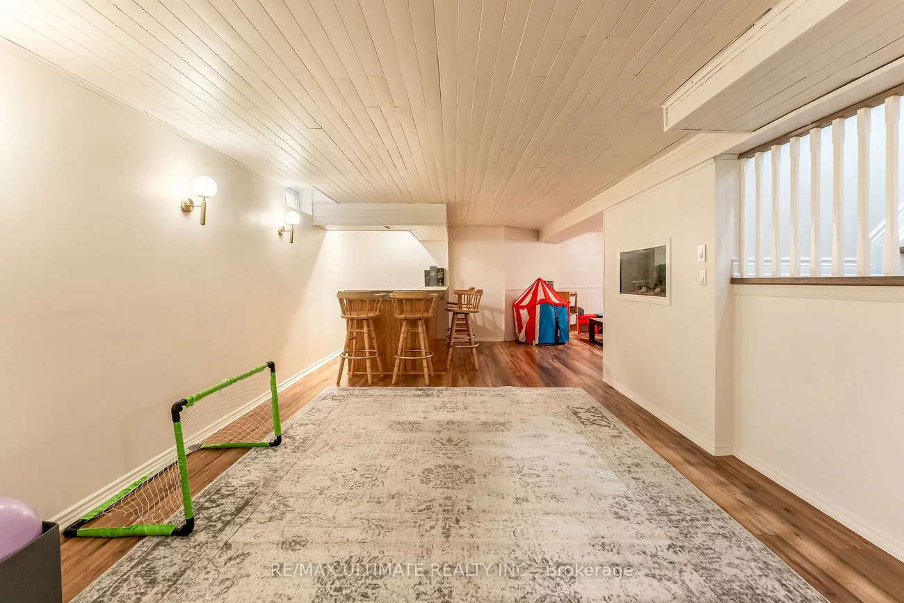 1689, Copseholm, Rathwood, Mississauga