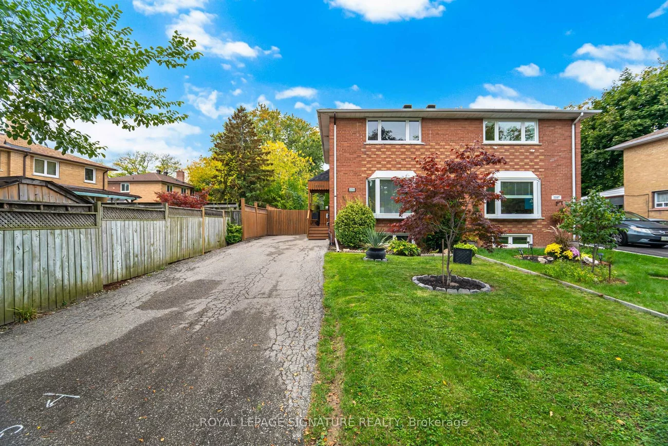 2259, Wiseman, Clarkson, Mississauga