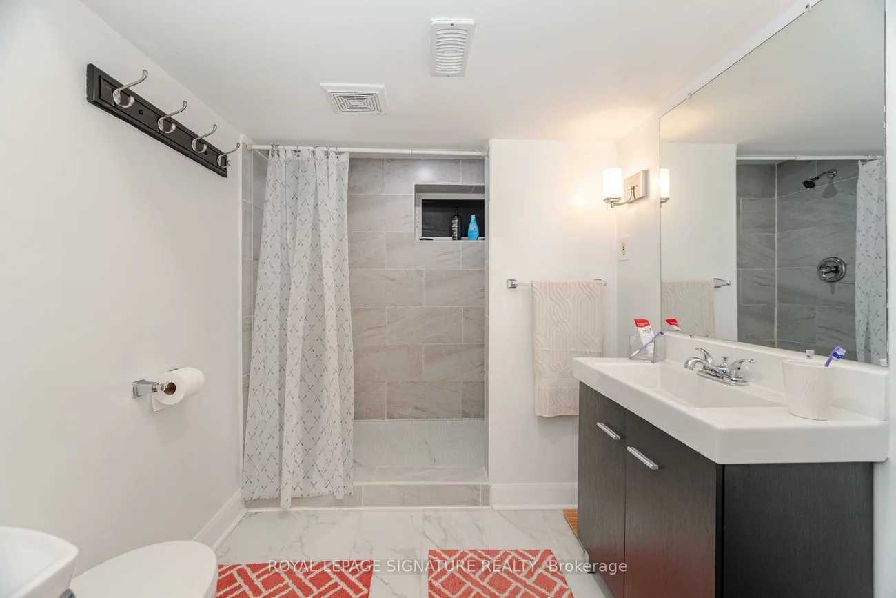 2259, Wiseman, Clarkson, Mississauga