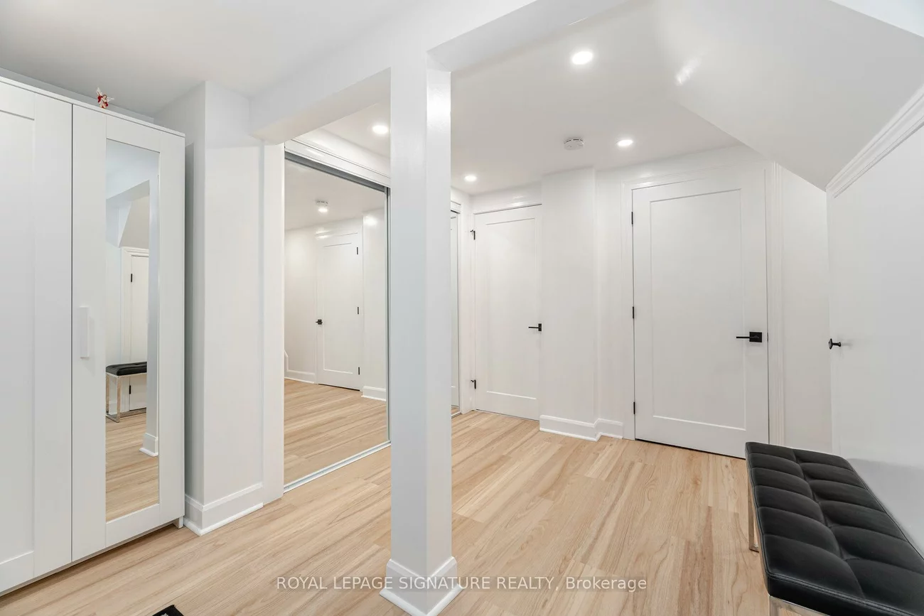 2259, Wiseman, Clarkson, Mississauga