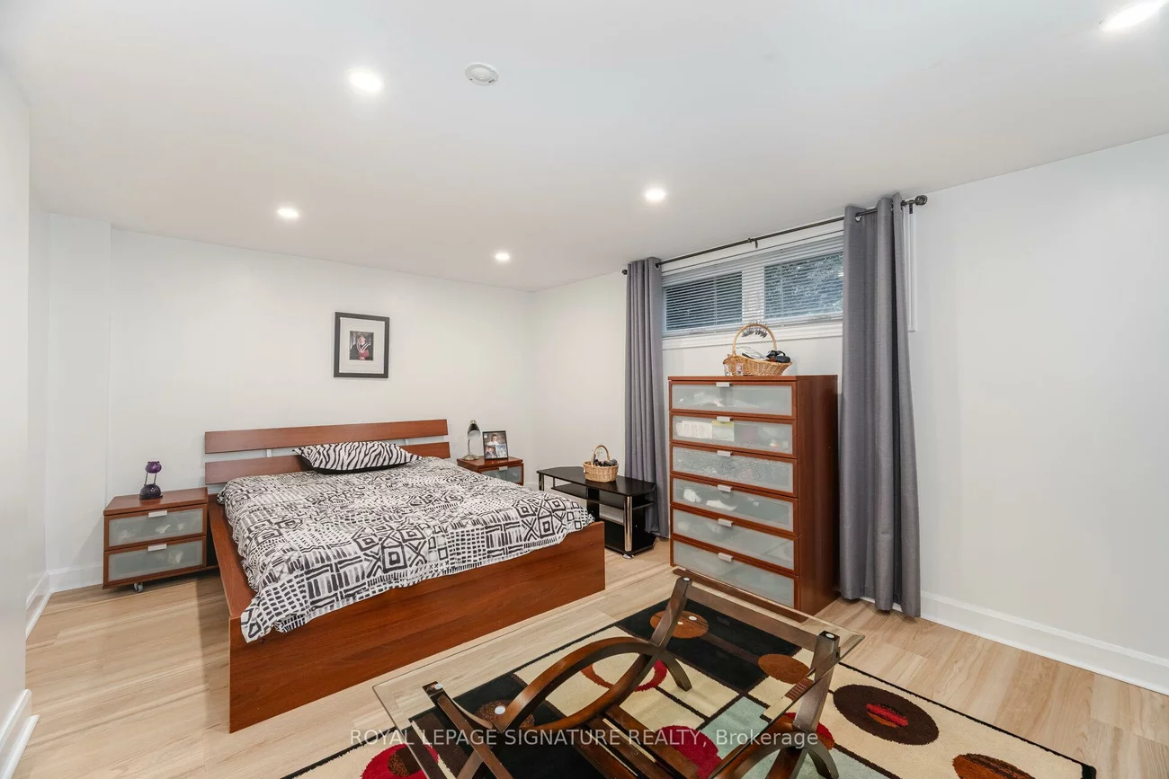 2259, Wiseman, Clarkson, Mississauga