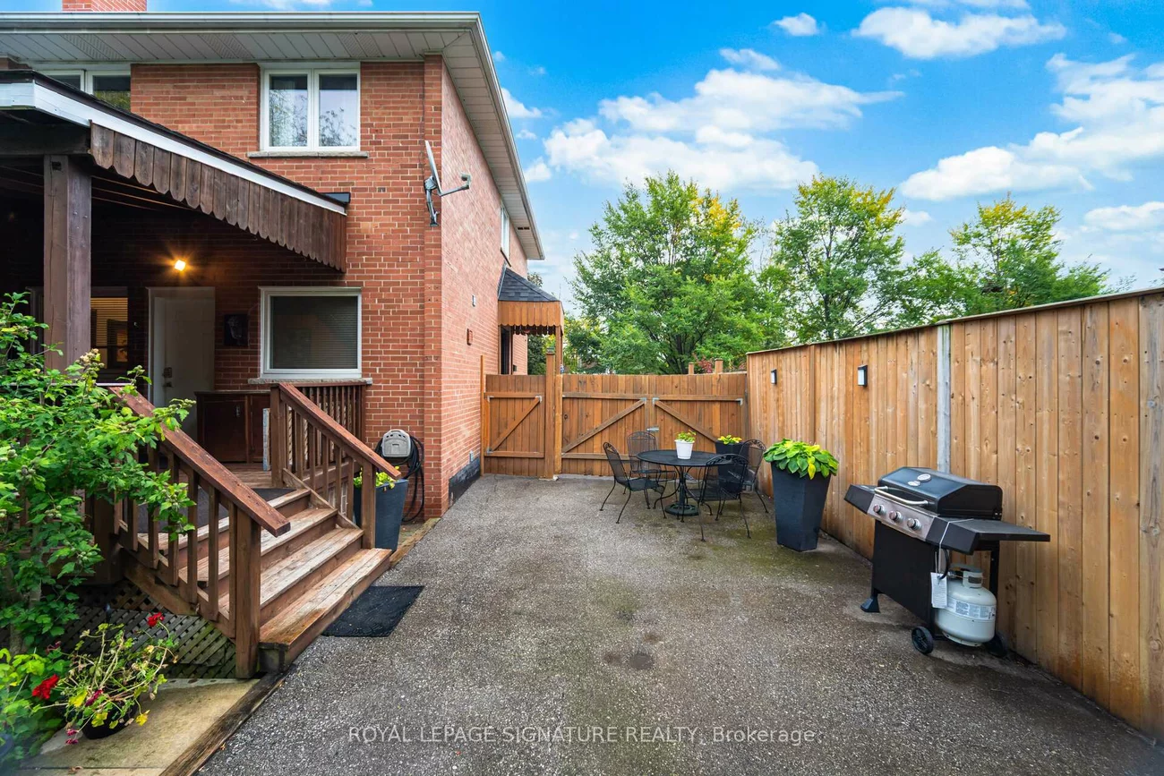 2259, Wiseman, Clarkson, Mississauga