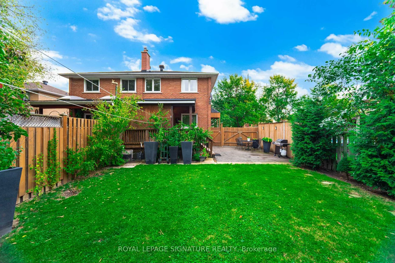 2259, Wiseman, Clarkson, Mississauga