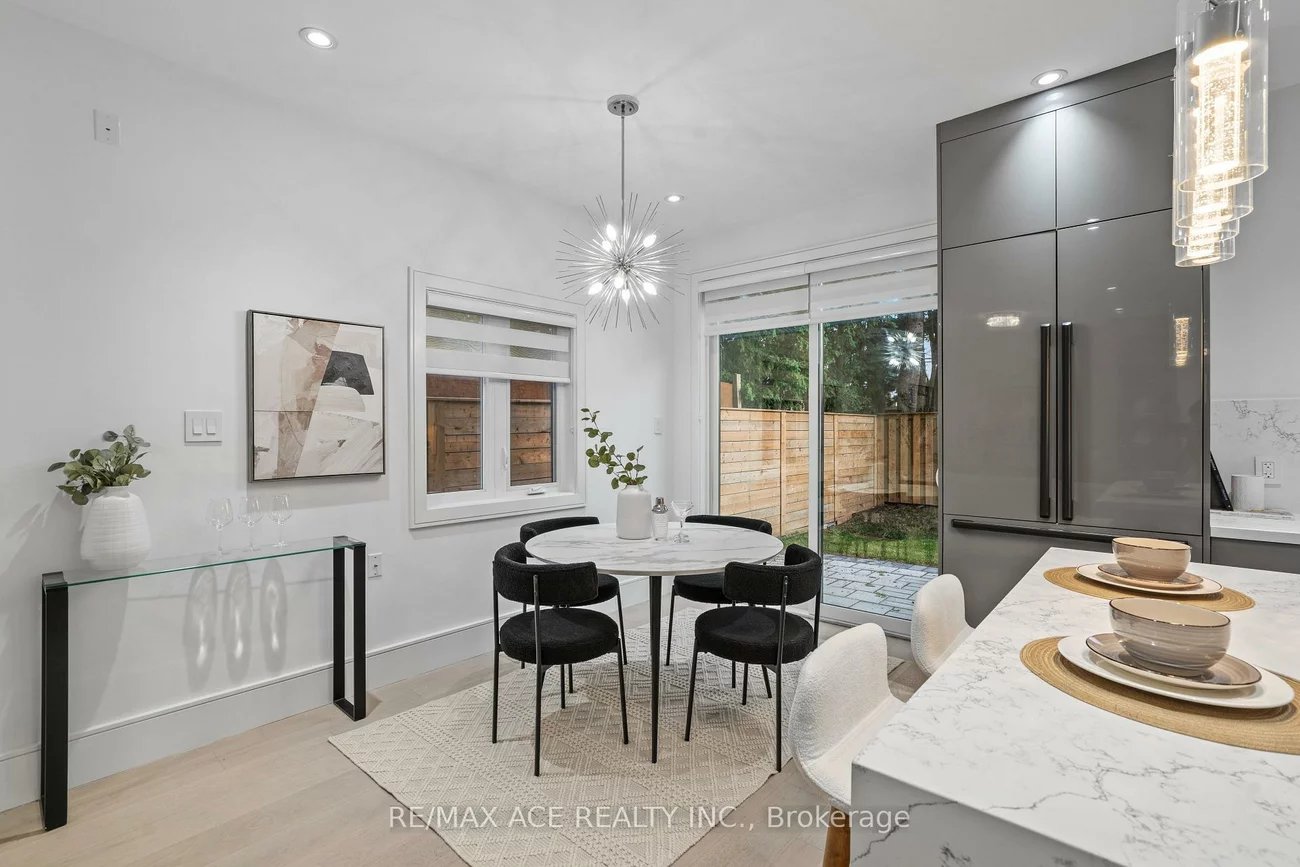 10A, Benson, Port Credit, Mississauga