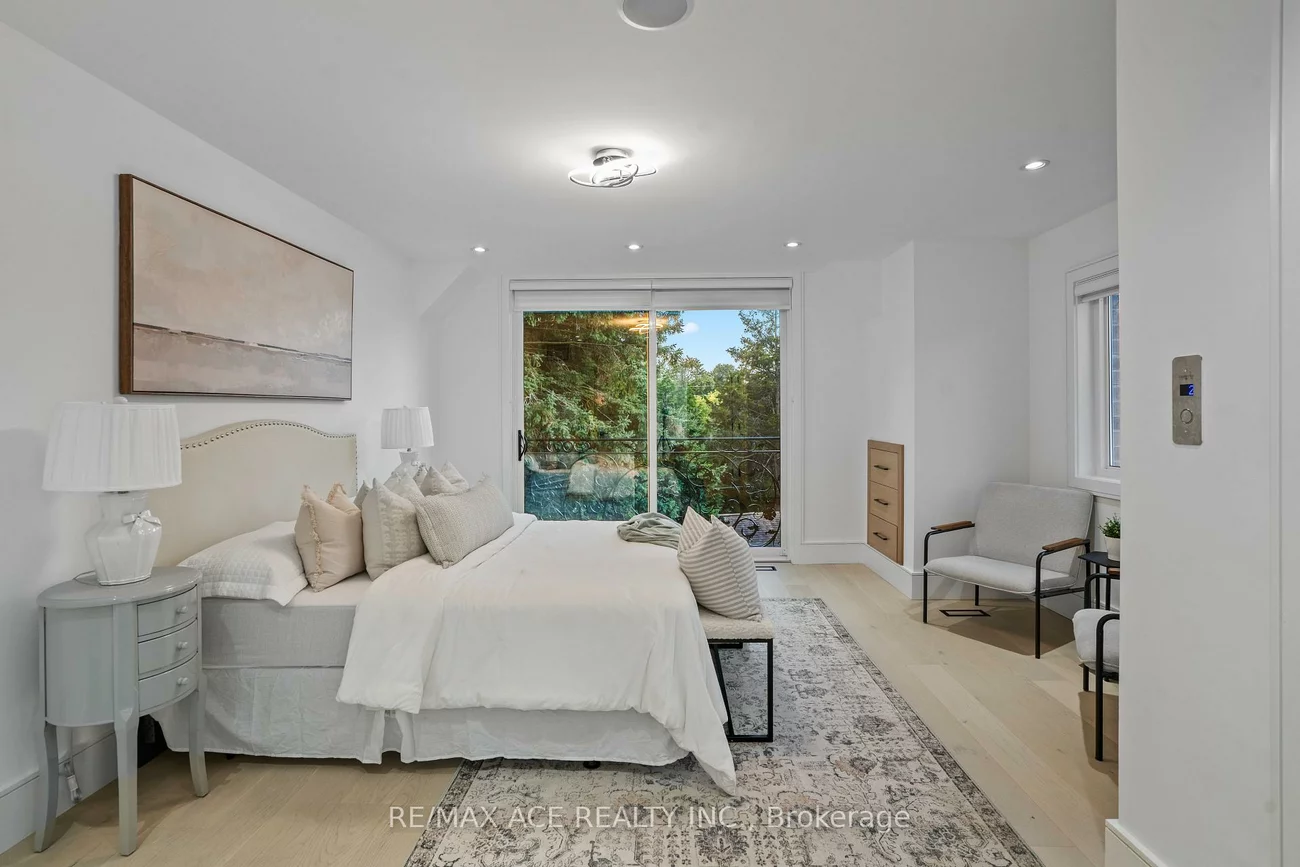 10A, Benson, Port Credit, Mississauga