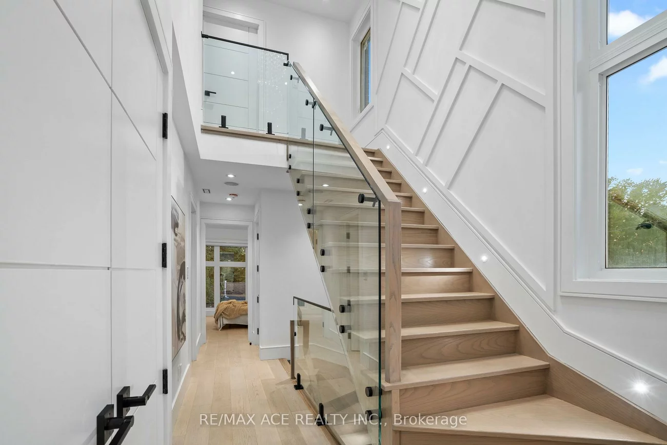 10A, Benson, Port Credit, Mississauga