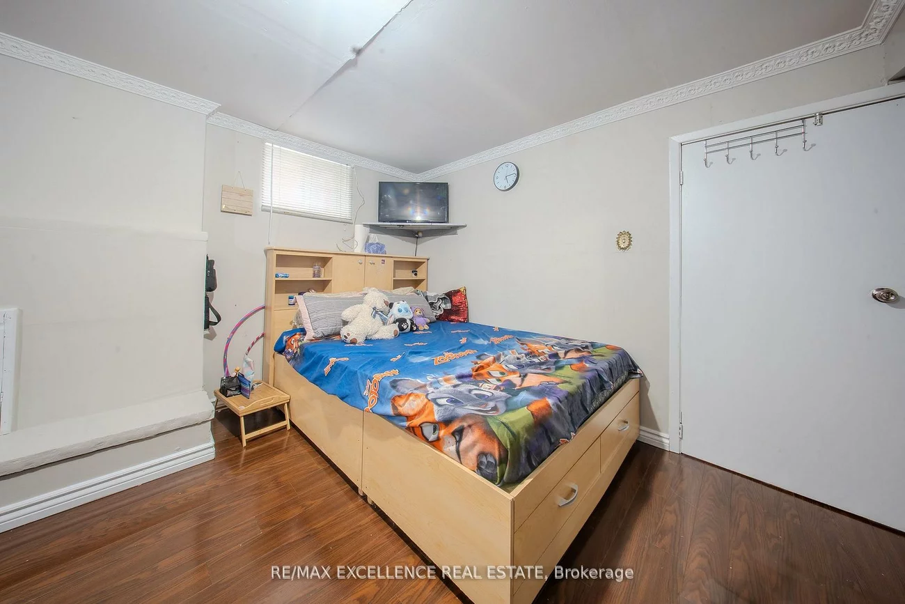 7246, Reindeer, Malton, Mississauga