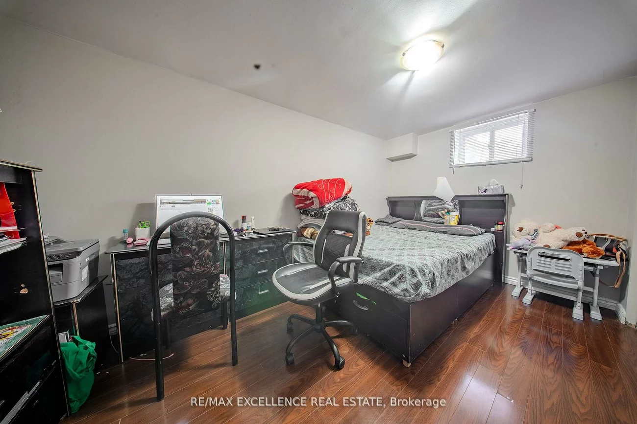 7246, Reindeer, Malton, Mississauga