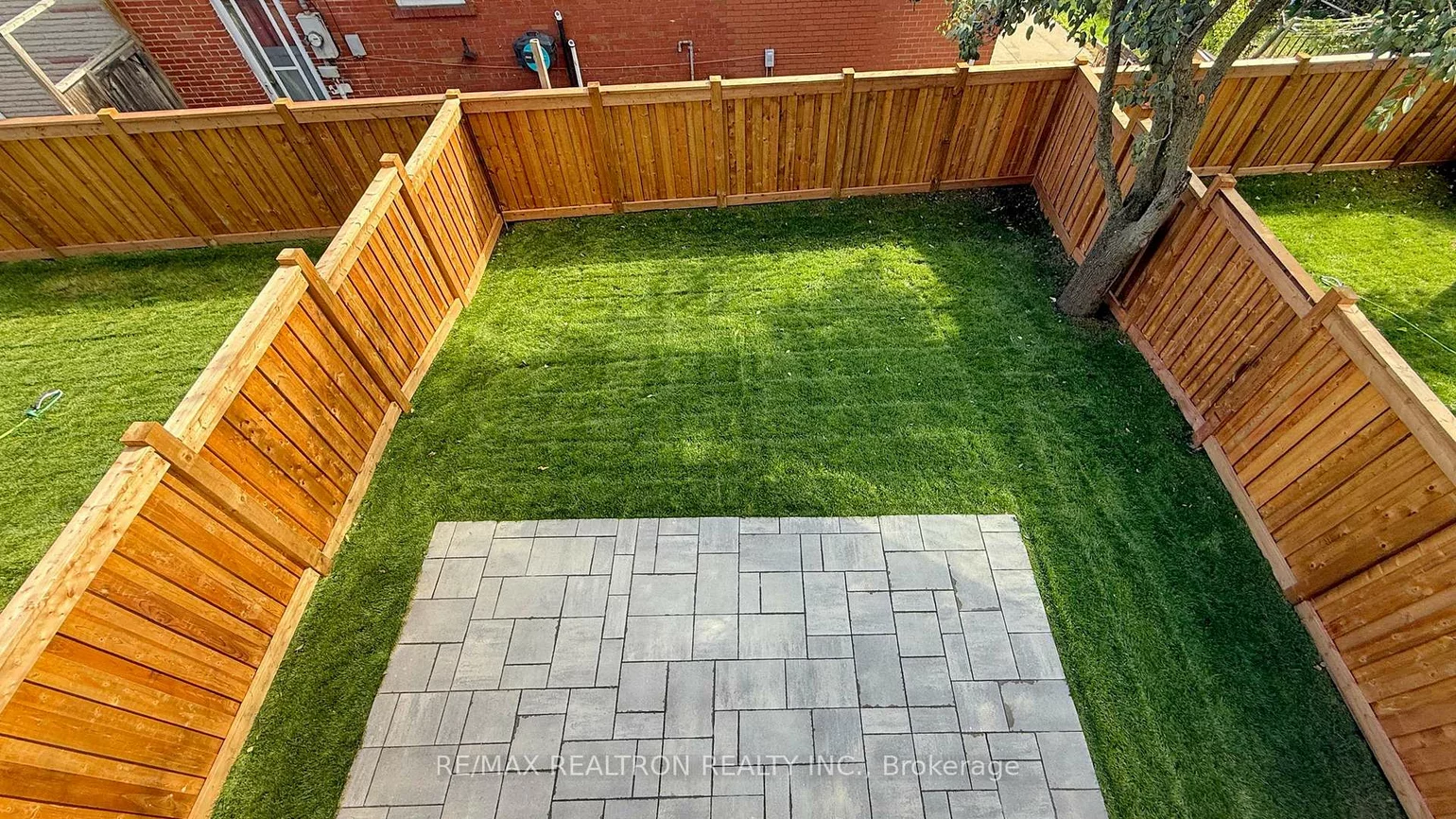 126, Dunbar, Cooksville, Mississauga