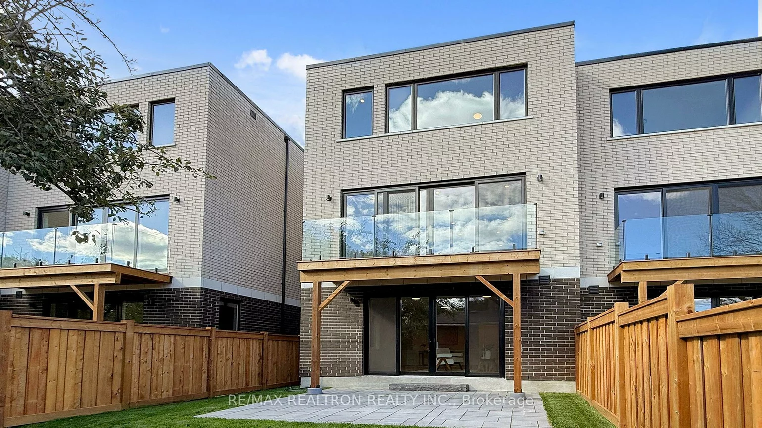 126, Dunbar, Cooksville, Mississauga