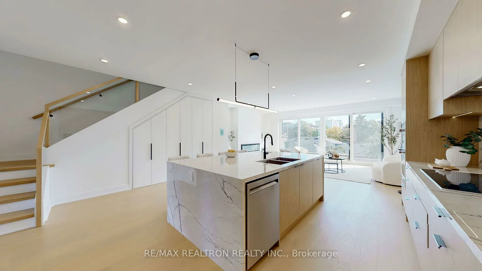 126, Dunbar, Cooksville, Mississauga