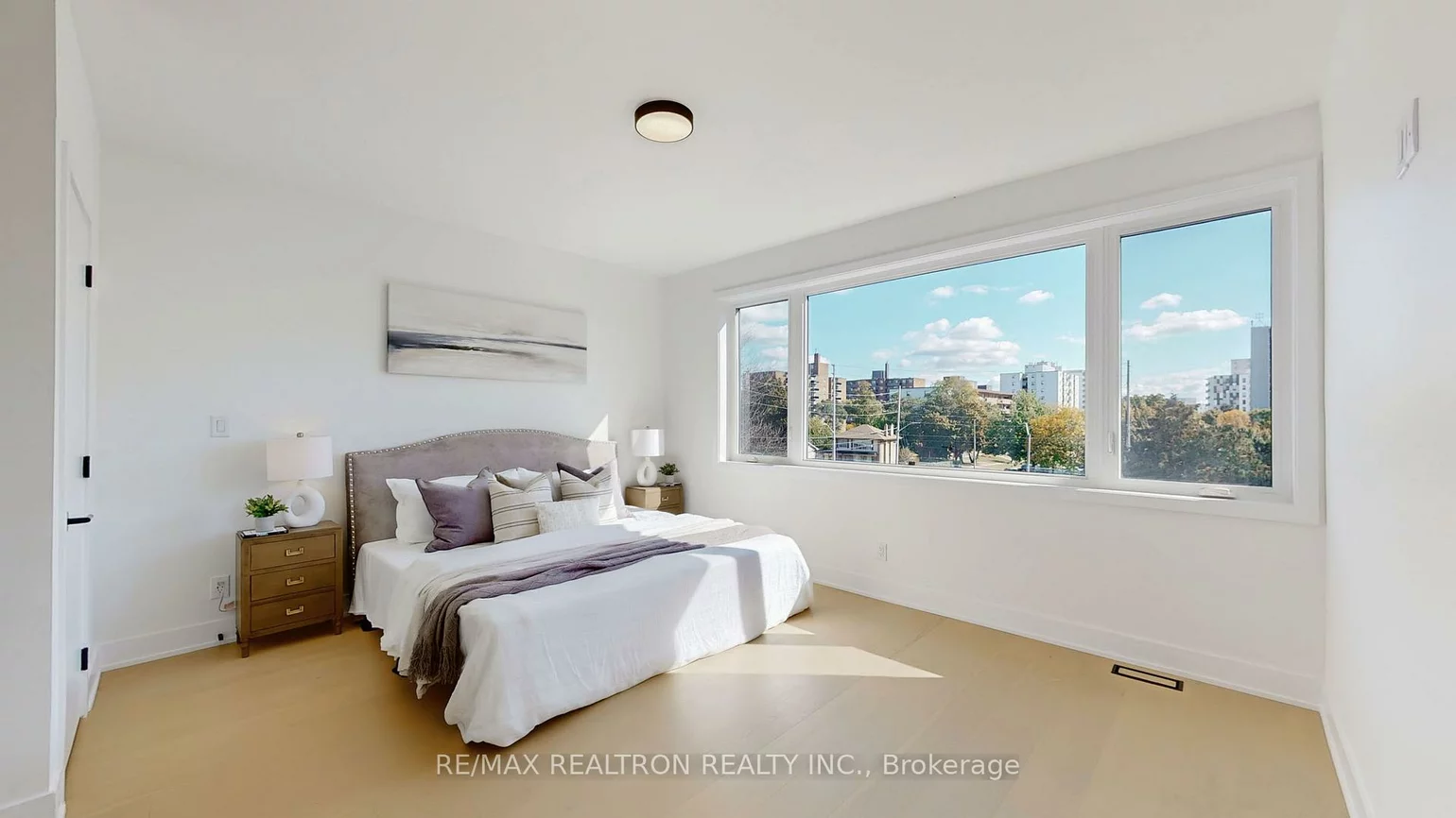 126, Dunbar, Cooksville, Mississauga