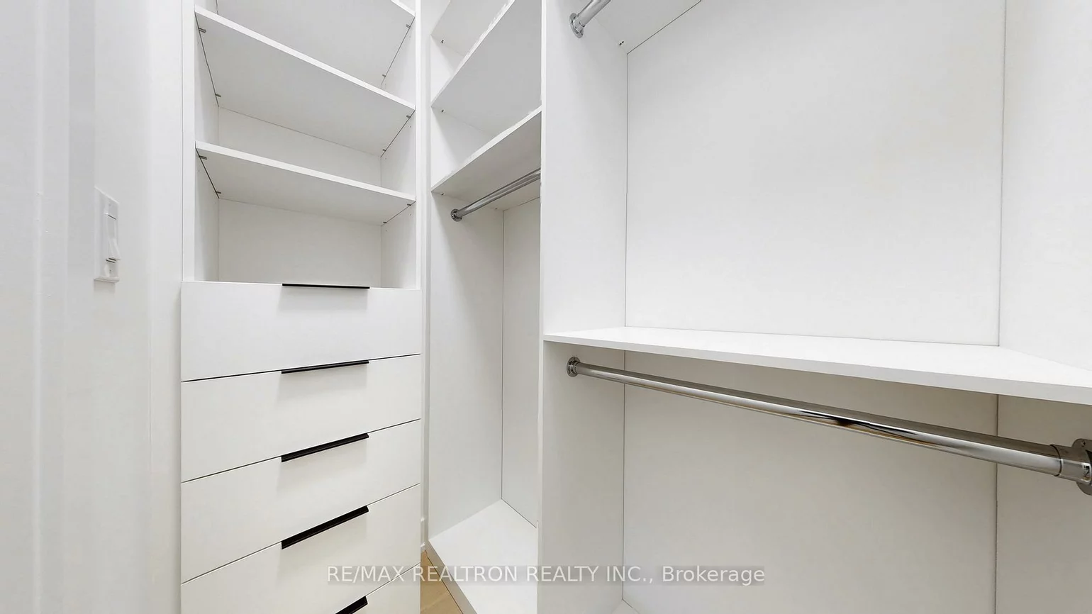 126, Dunbar, Cooksville, Mississauga