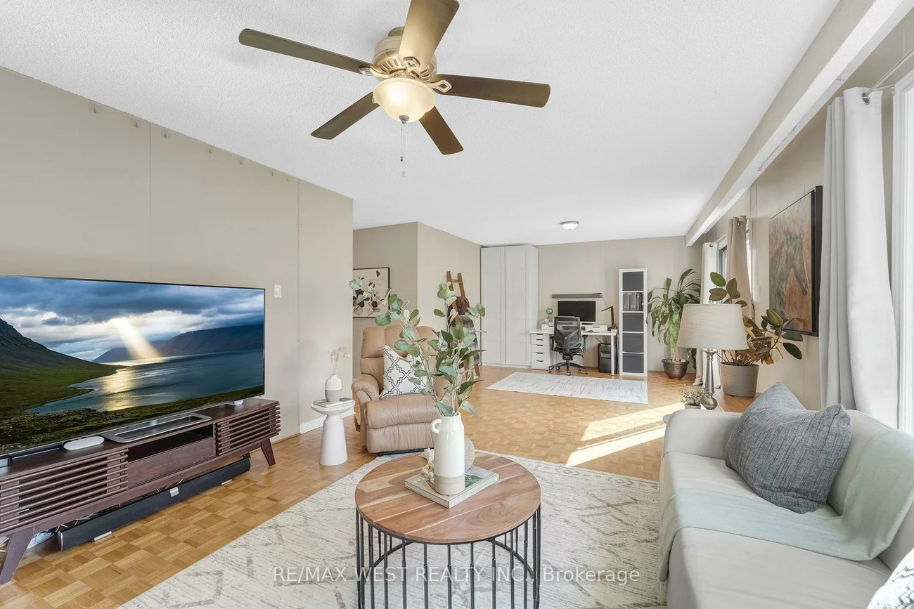 2388, Carlanne, Erindale, Mississauga