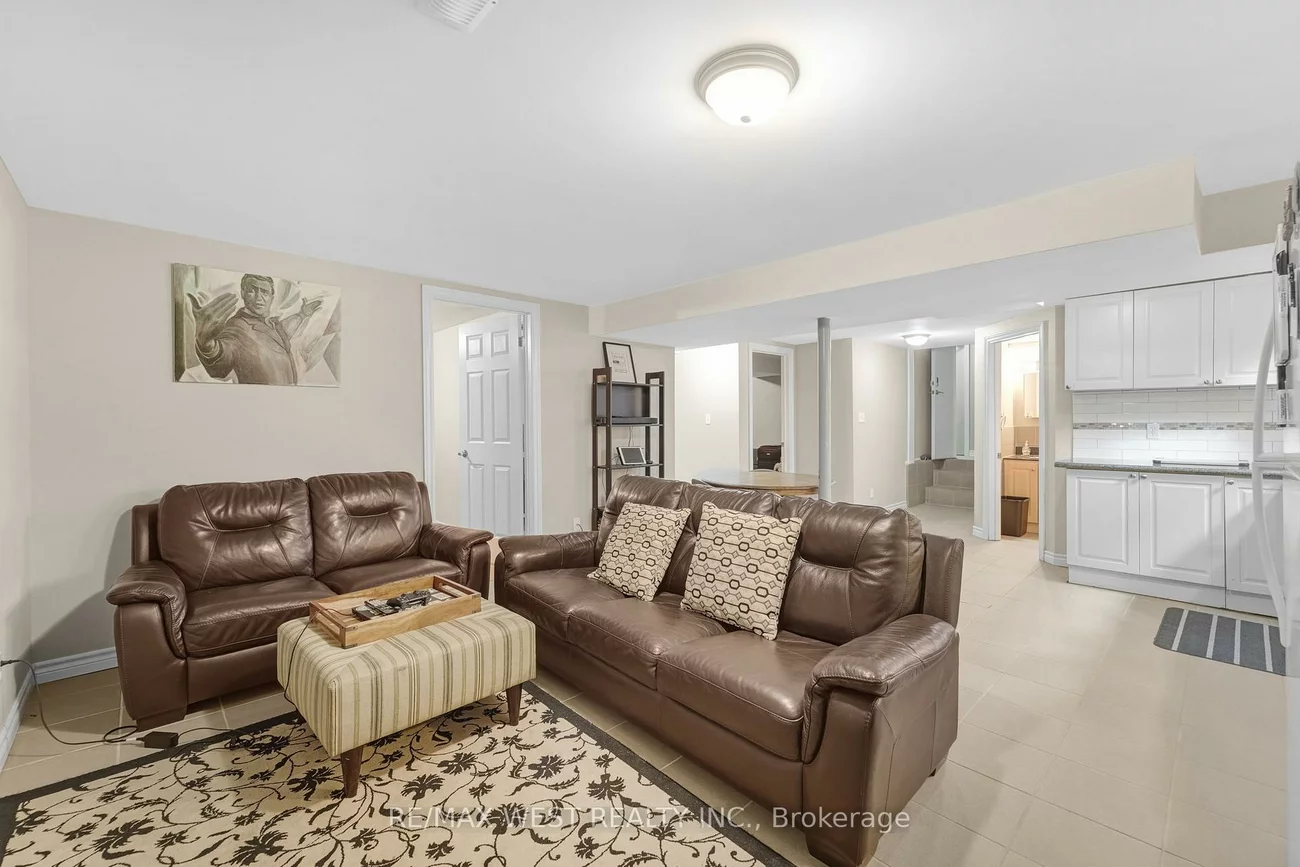 2388, Carlanne, Erindale, Mississauga