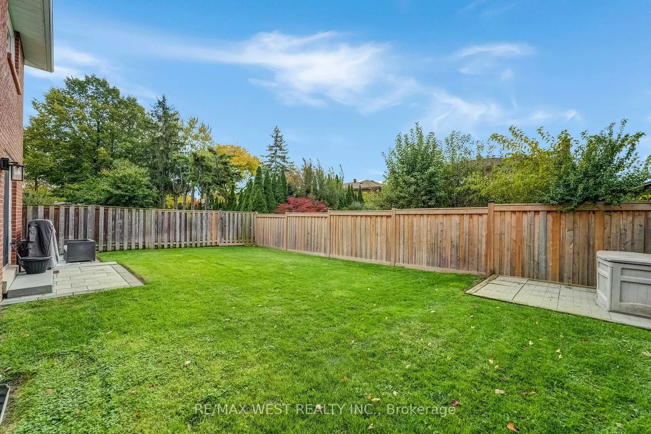 2388, Carlanne, Erindale, Mississauga