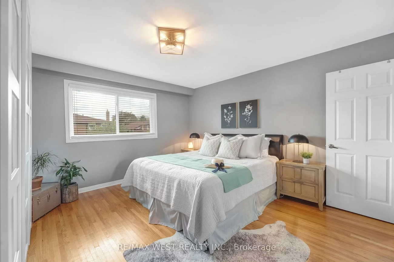 2388, Carlanne, Erindale, Mississauga
