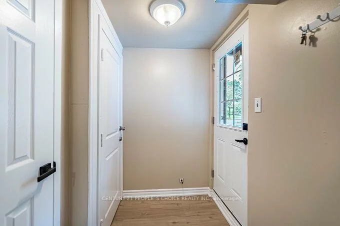 453, Ginger, Mississauga Valleys, Mississauga