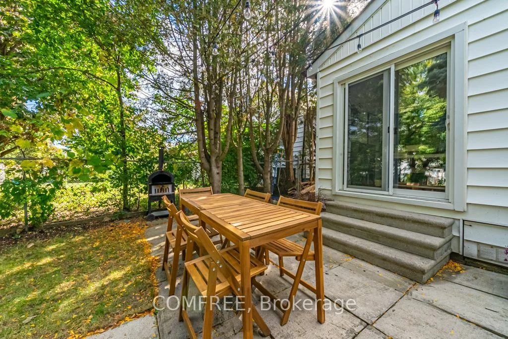 1089, Meredith, Lakeview, Mississauga