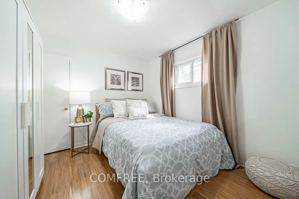 1089, Meredith, Lakeview, Mississauga