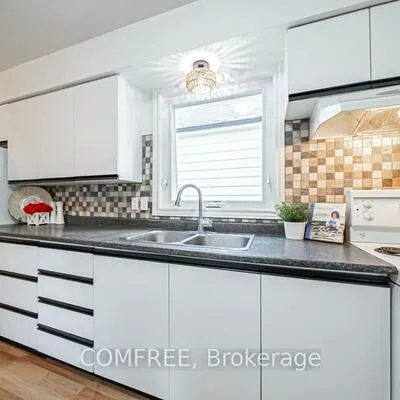1089, Meredith, Lakeview, Mississauga