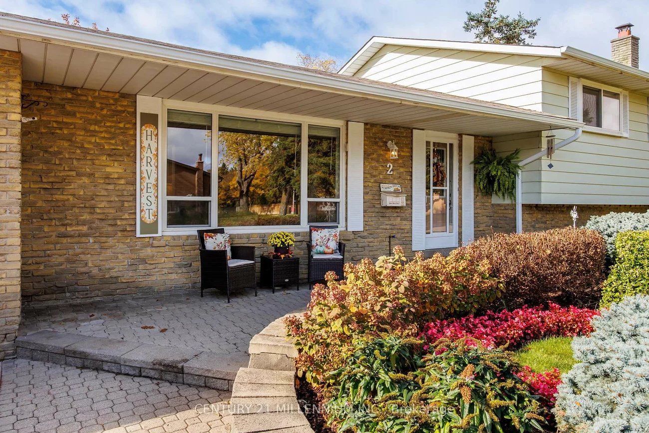 2, Pine Cliff, Streetsville, Mississauga