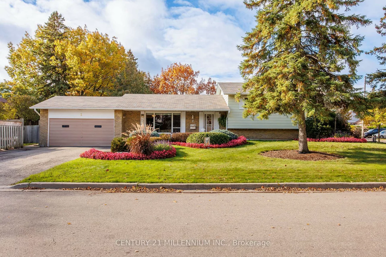 2, Pine Cliff, Streetsville, Mississauga