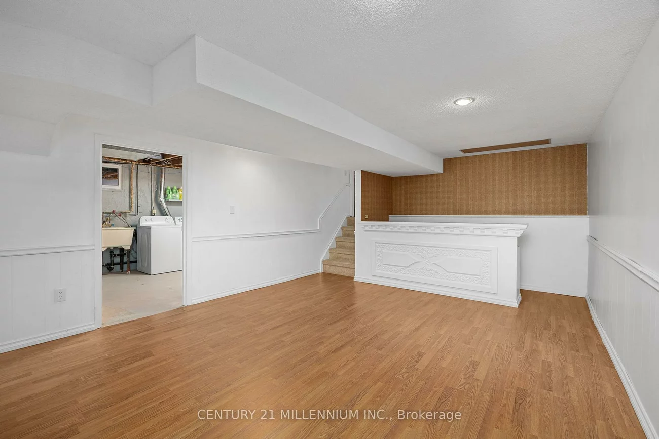 2, Pine Cliff, Streetsville, Mississauga