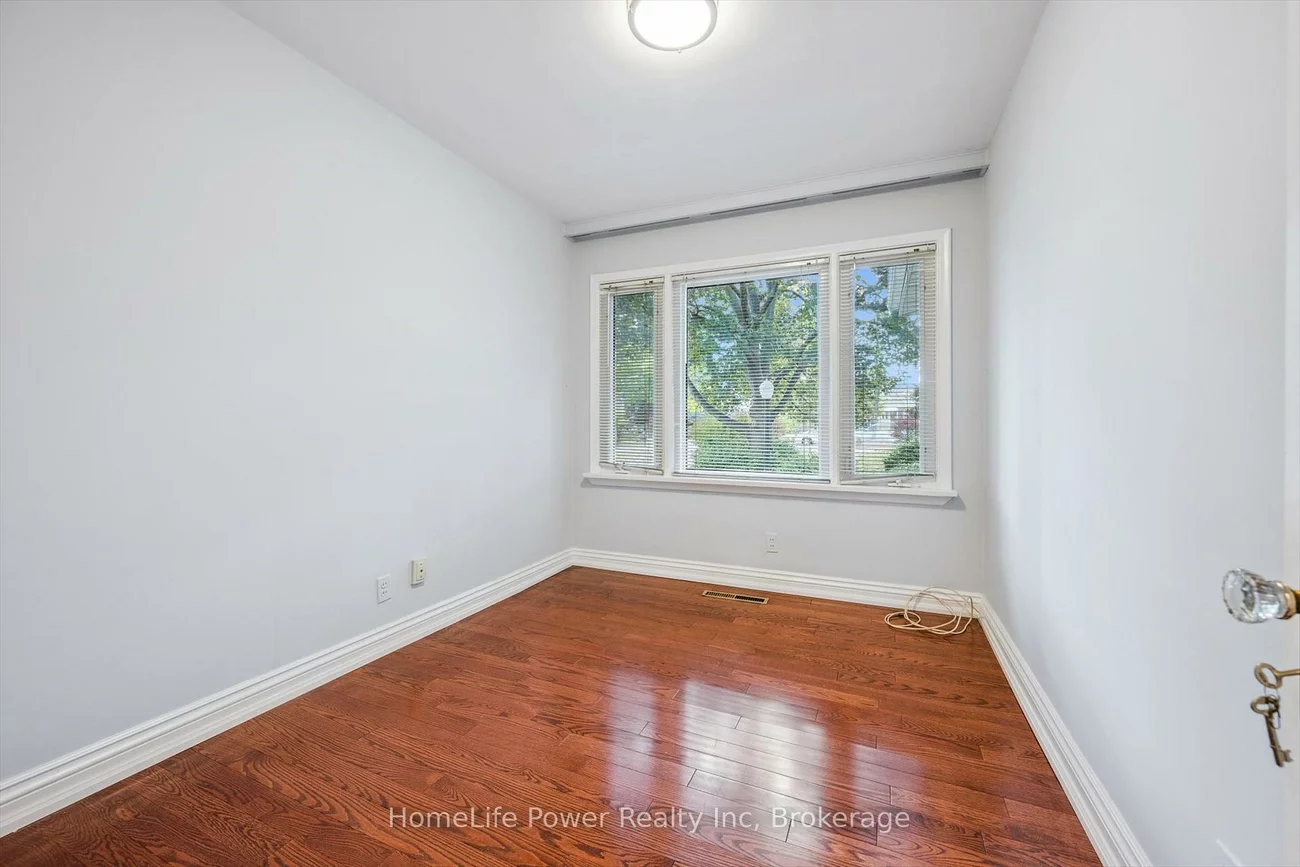 2085, Fowler, Sheridan, Mississauga