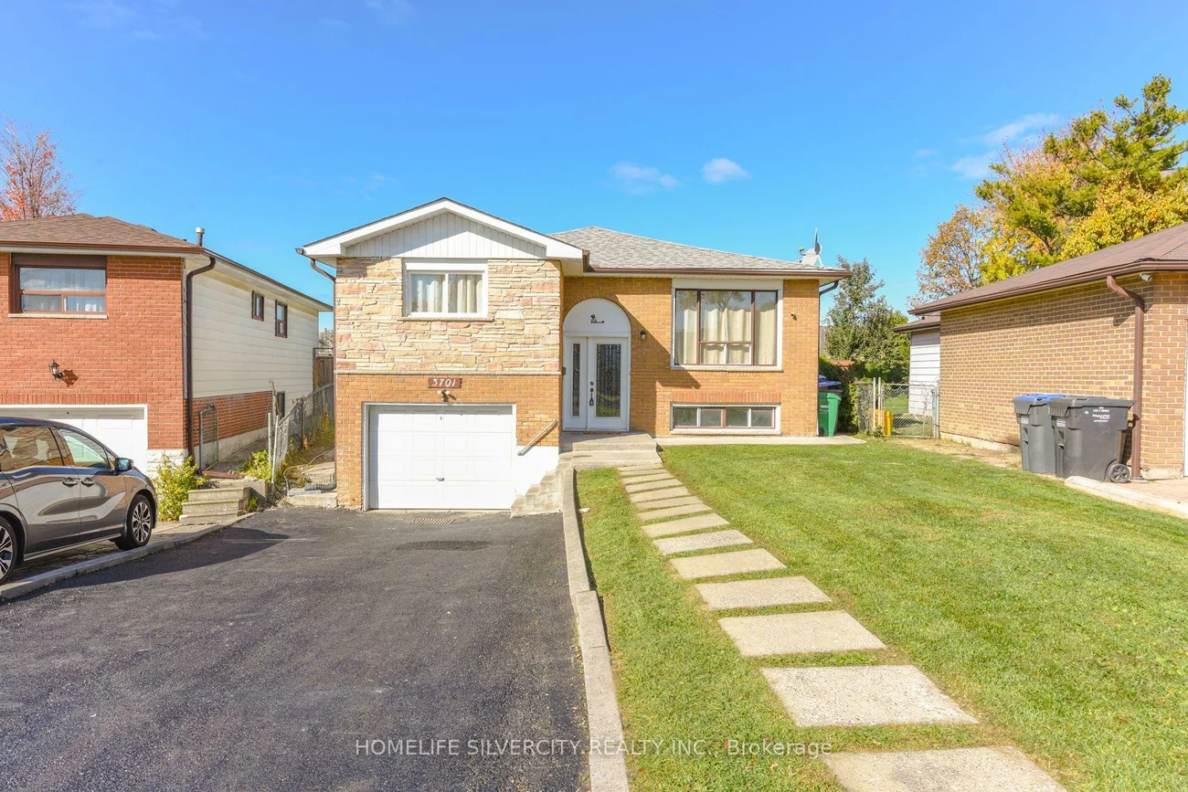 3701, Keenan, Malton, Mississauga