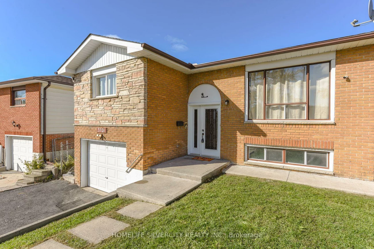 3701, Keenan, Malton, Mississauga