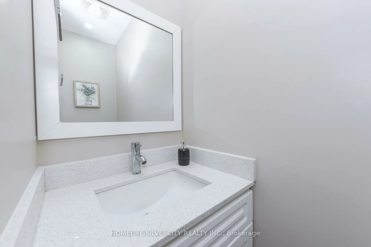 3701, Keenan, Malton, Mississauga