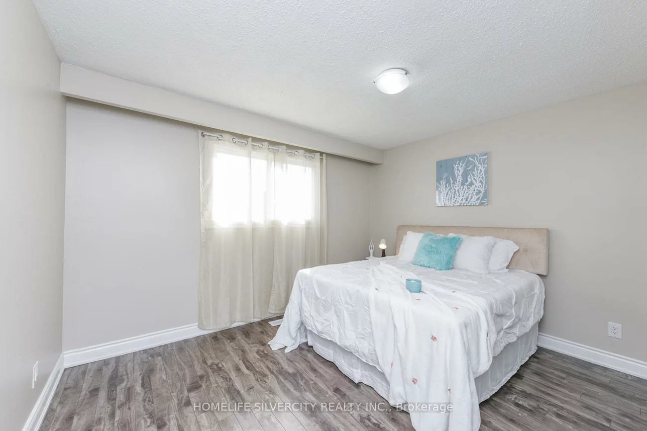 3701, Keenan, Malton, Mississauga