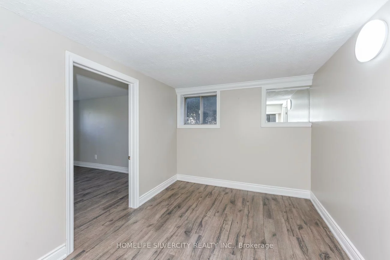 3701, Keenan, Malton, Mississauga