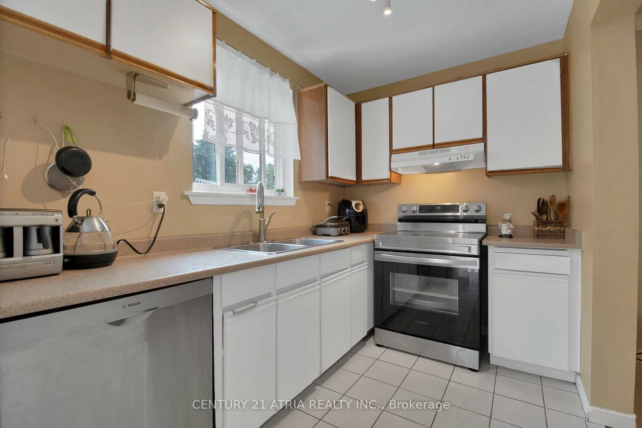 2616, Widemarr, Clarkson, Mississauga