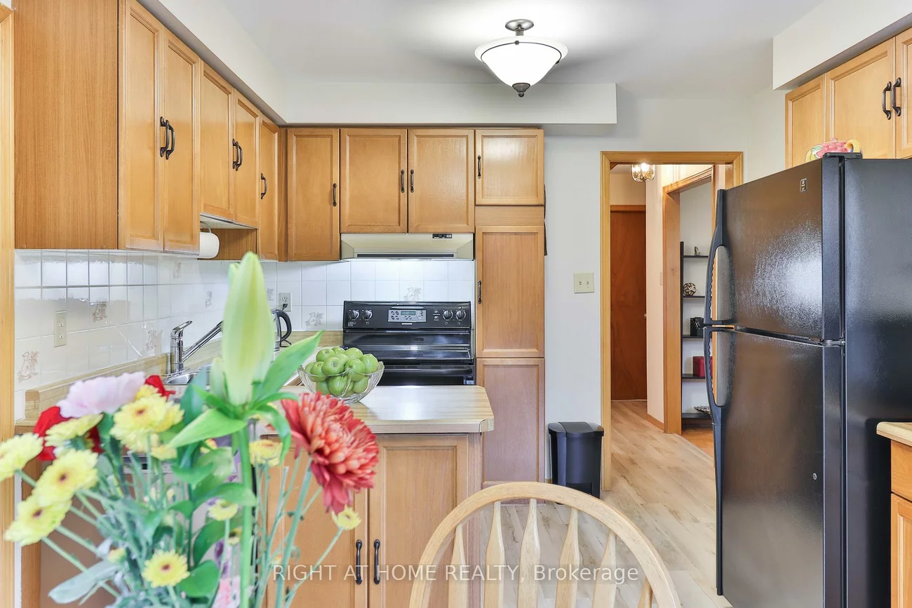 1433, Bough Beeches, Rathwood, Mississauga