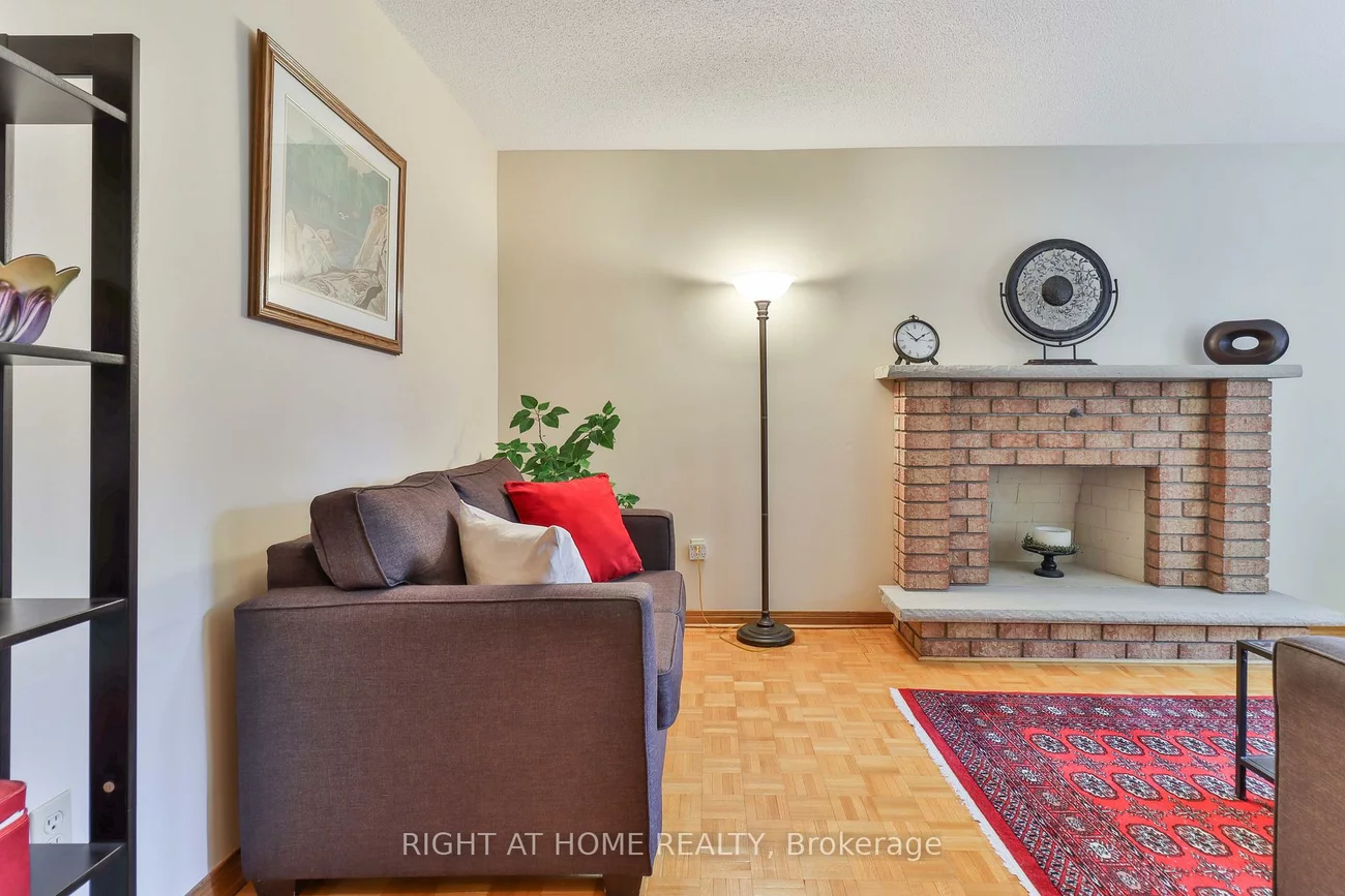 1433, Bough Beeches, Rathwood, Mississauga