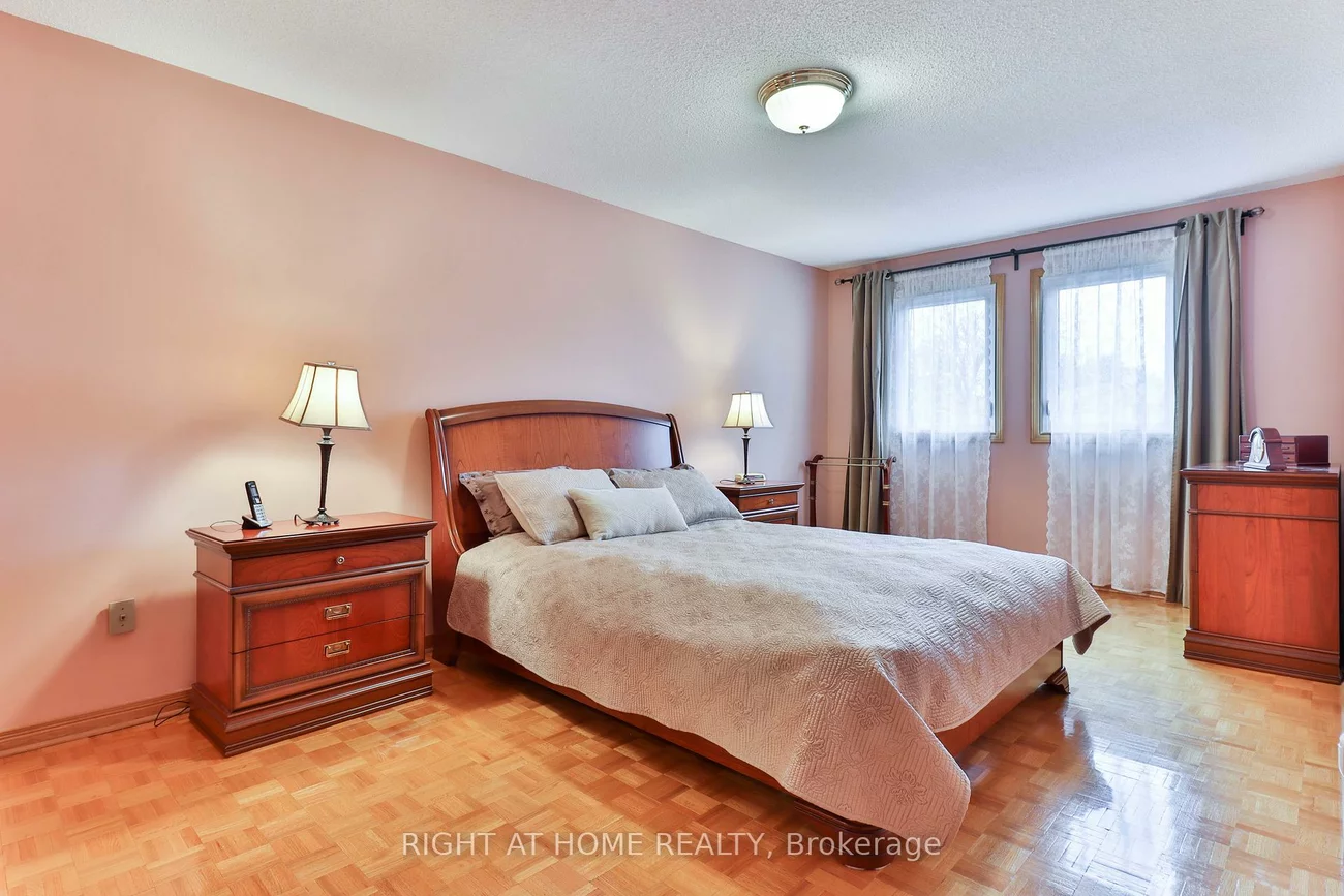 1433, Bough Beeches, Rathwood, Mississauga