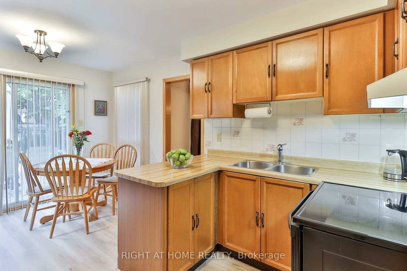 1433, Bough Beeches, Rathwood, Mississauga