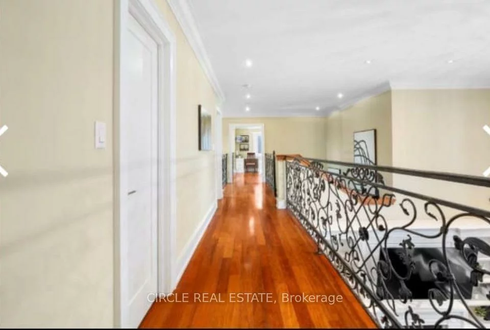 2489, Olinda, Erindale, Mississauga