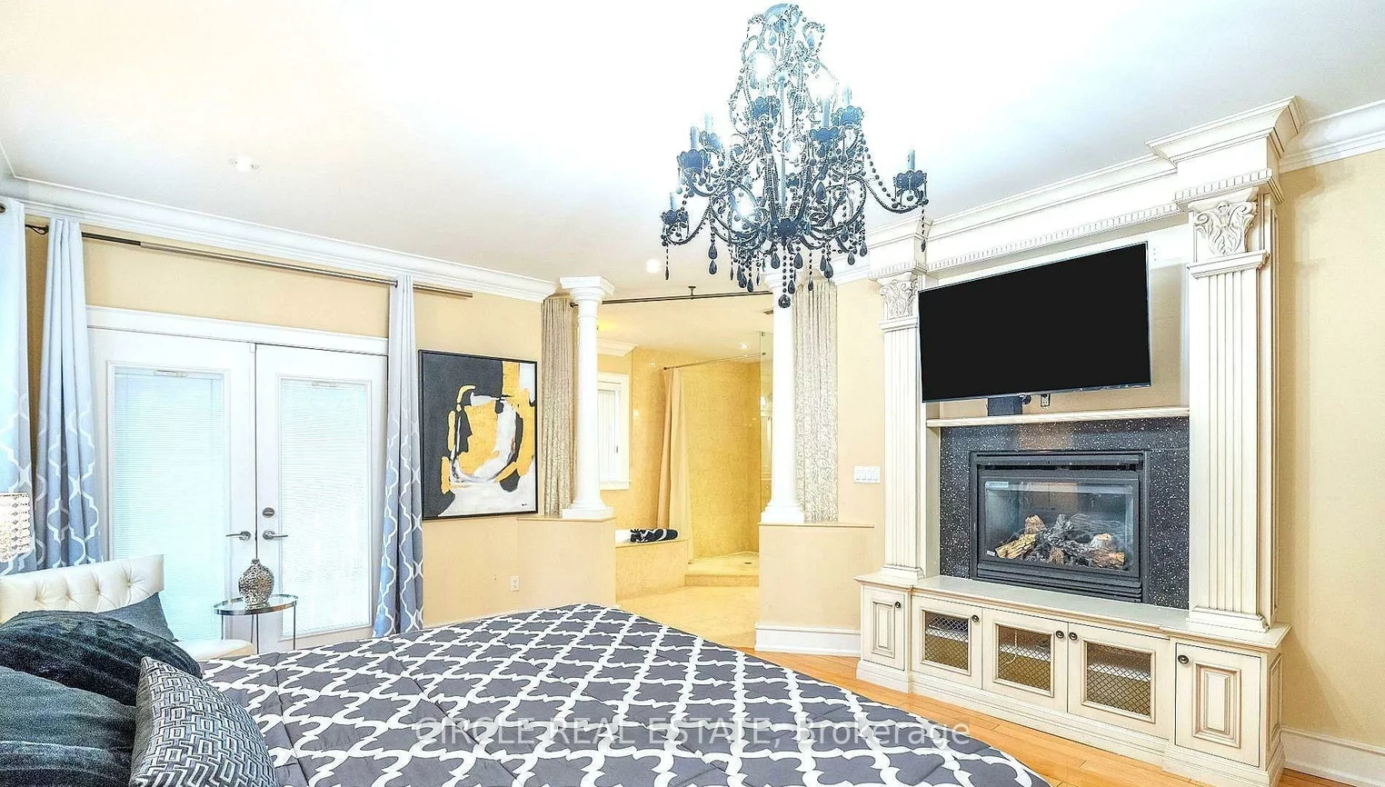 2489, Olinda, Erindale, Mississauga