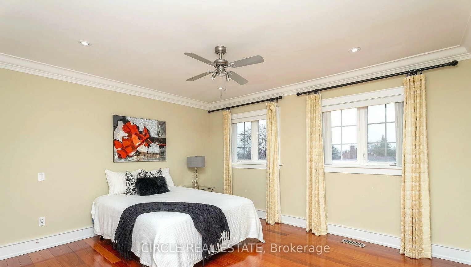 2489, Olinda, Erindale, Mississauga