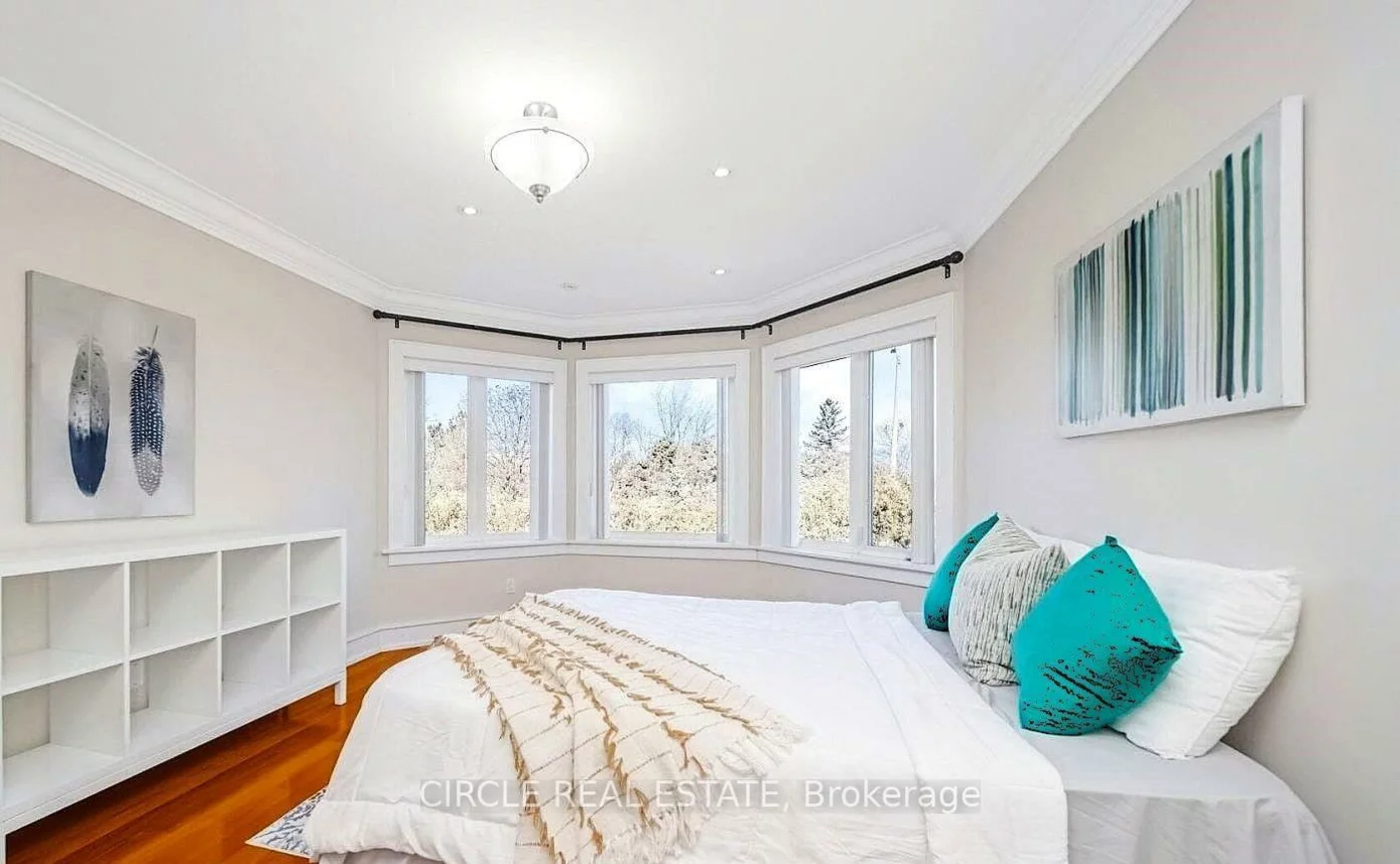 2489, Olinda, Erindale, Mississauga