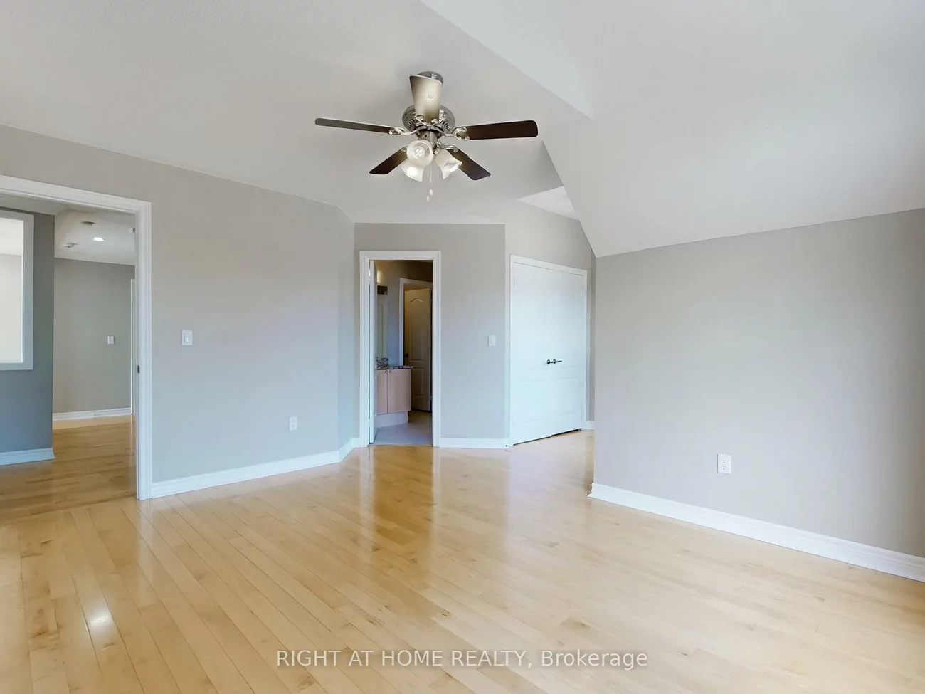 3585, Stonecutter, Churchill Meadows, Mississauga