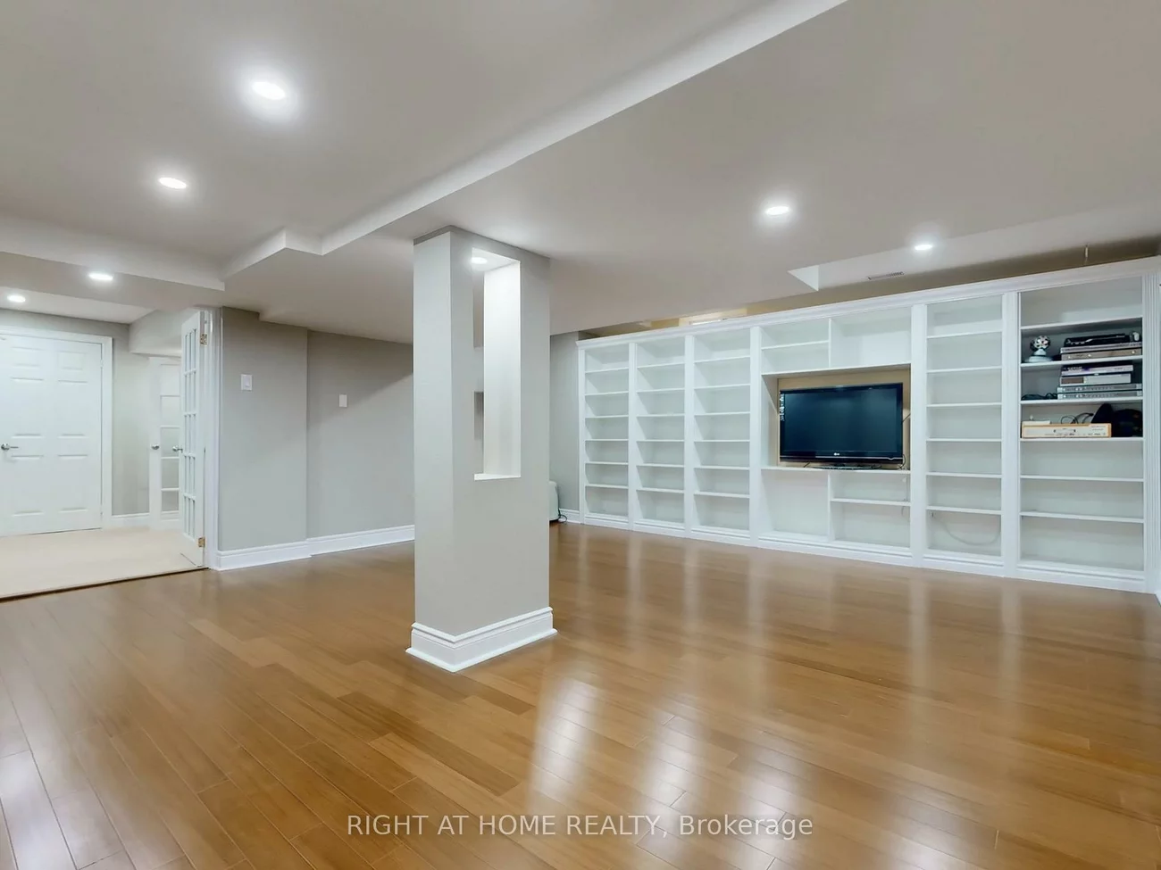 3585, Stonecutter, Churchill Meadows, Mississauga