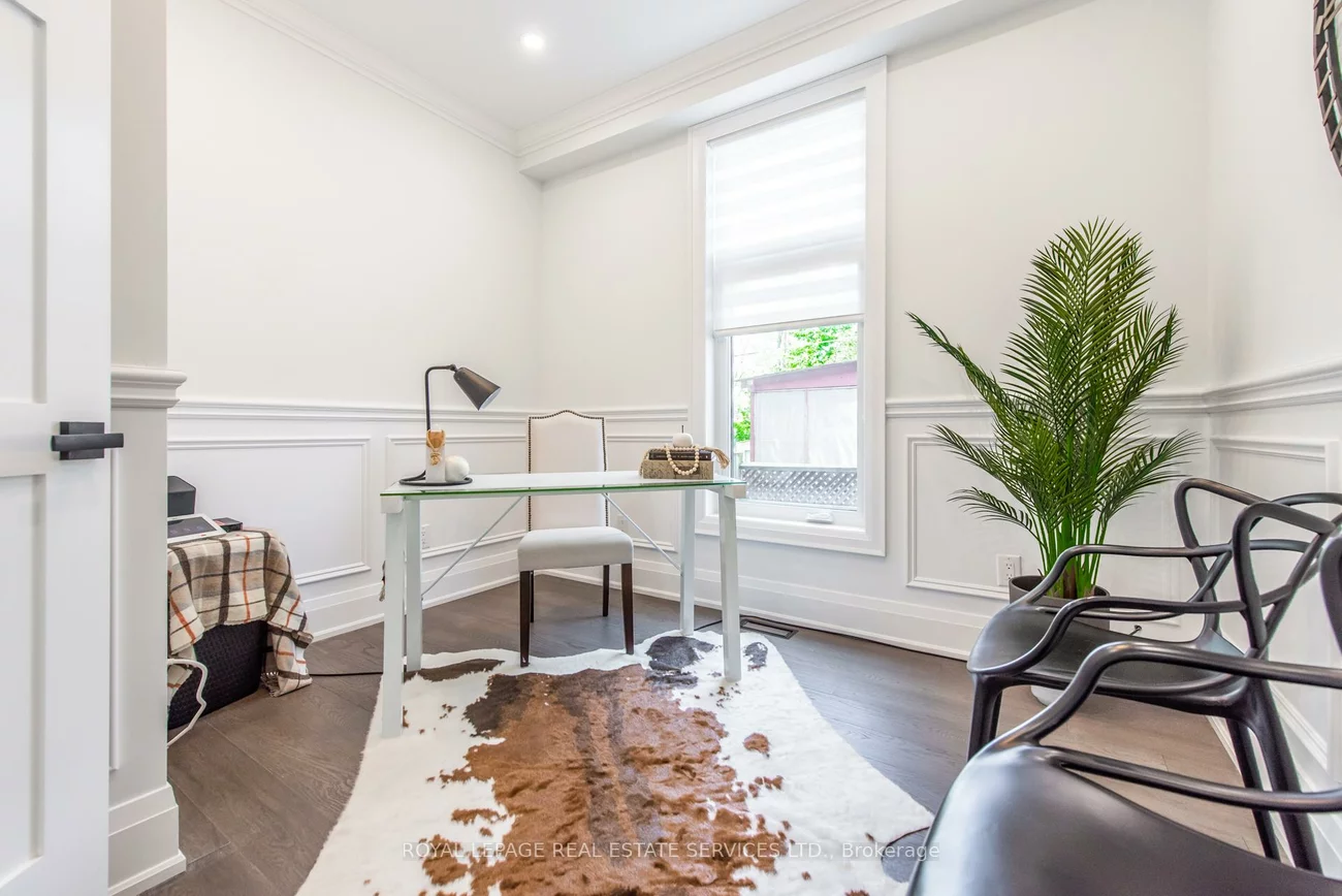 1204, Argreen, Mineola, Mississauga